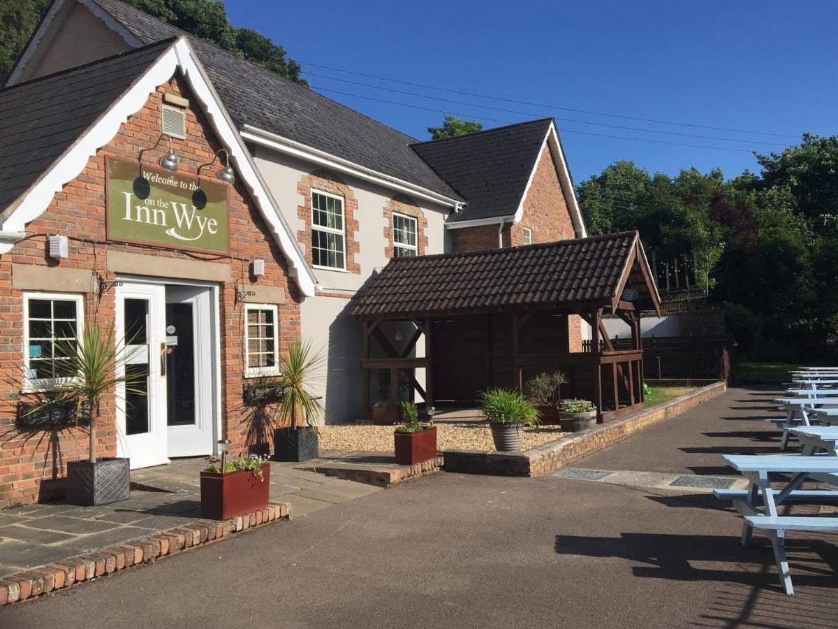 Ross-on-Wye 岔路上的旅馆酒店 外观 照片